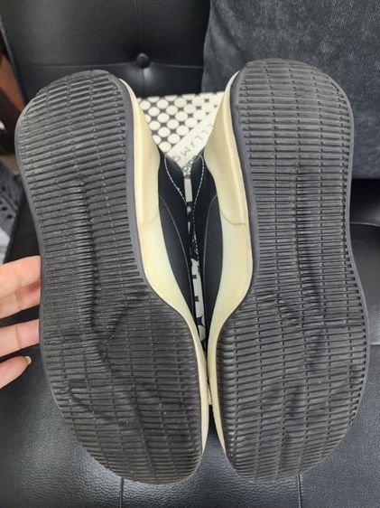 รองเท้า adidas รูปที่ 4