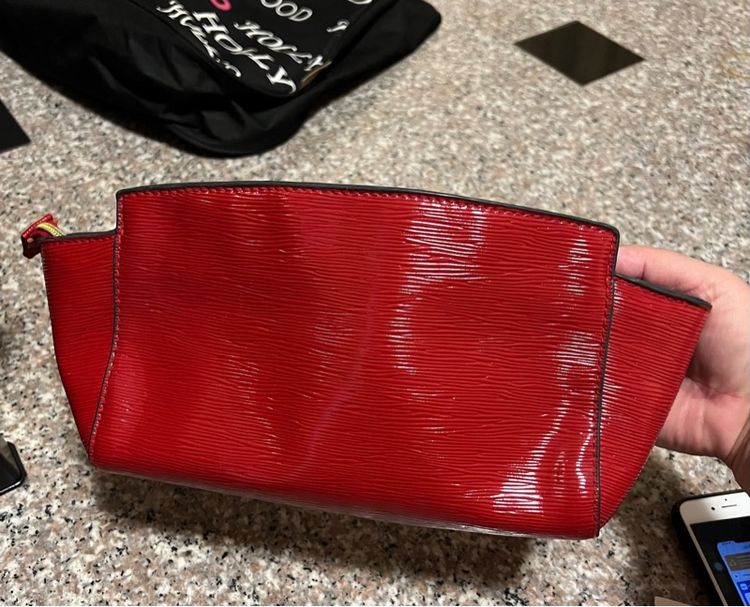 กระเป๋าเครื่องสำอาง Estée Lauder 