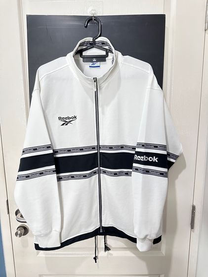 เสื้อวอร์มสีขาว แบรนด์ Reebok