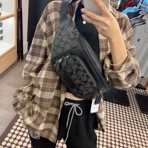 กระเป๋าคาดอก Coach รูปที่ 6