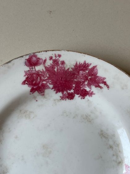 จาน กลม ลายดอกแดง เก่าโบราณสะสมA3 รูปที่ 2