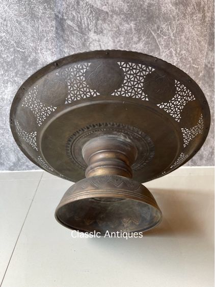 พาน ช้างทองเหลือง ขอบสลักลาย12นักษัตร เก่าโบราณสะสมA5 รูปที่ 14