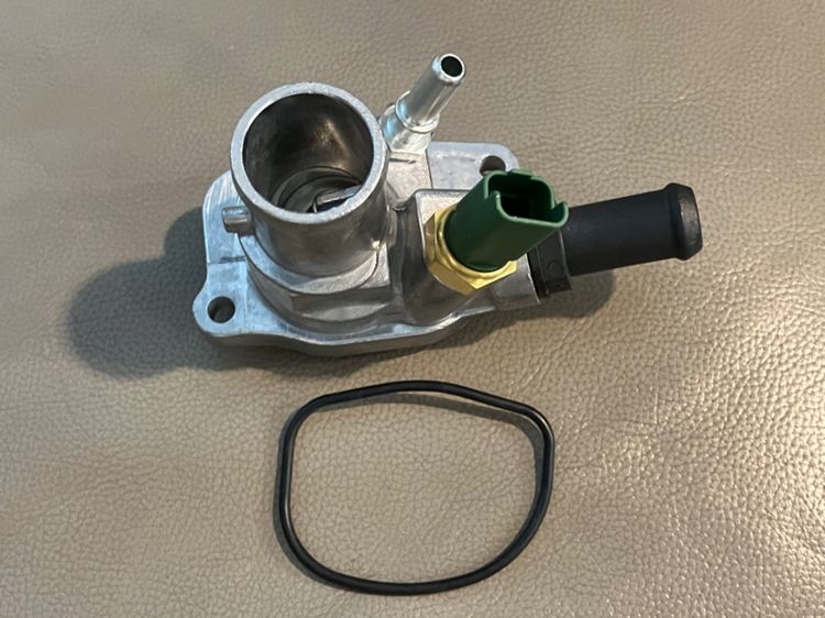 Fiat500 Abarth วาล์วน้ำ Thermostat เทอโมสตัท พร้อมเซนเซอร์ ยางโอริง วาล์วขยายแอร์