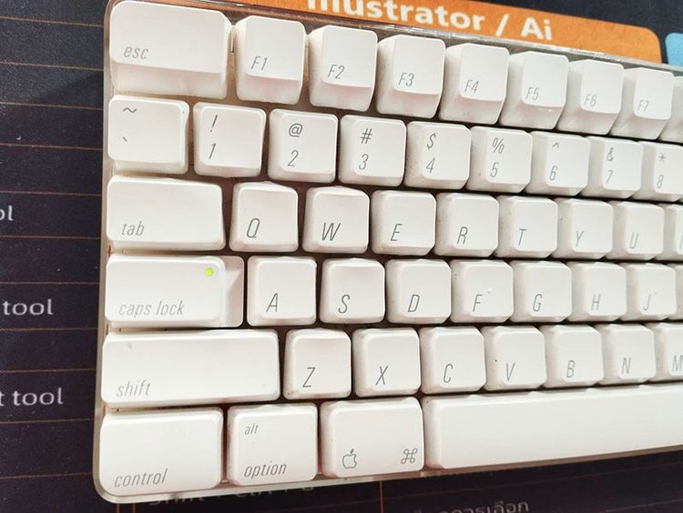 Apple Wireless Keyboard (อังกฤษ) Model  A1016 โมเดลนี้หาไม่ได้แล้ว  รูปที่ 2