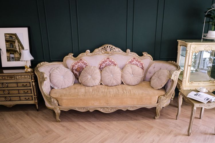 โซฟาหลุยส์ โซฟา 3 ที่นั่ง หรูหราสไตล์หลุยส์ สินค้านำเข้า สีขาว โครงไม้ รูปที่ 7