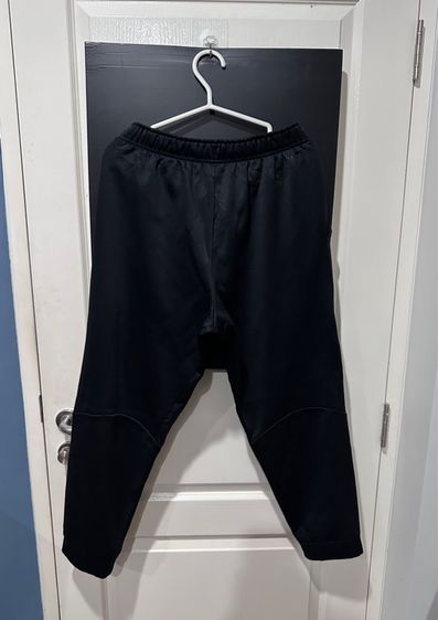 กางเกงวอร์มสีดำ แบรนด์ Nike รูปที่ 2
