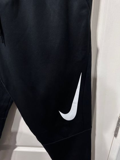 กางเกงวอร์มสีดำ แบรนด์ Nike รูปที่ 5