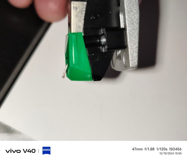 หัวเข็ม at vmn95e พร้อม headshell aufio technica สภาพดี ใช้งานปกติ  ขาย 2500 บาทรวมส่ง รูปที่ 3