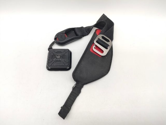 อื่นๆ สายคล้องมือ Peak Design 