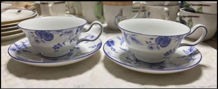 ชุดชากระโปรงบาน Wedgwood  England Blue Plum 