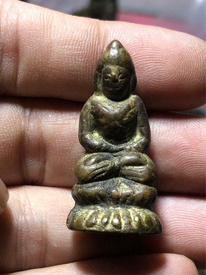 พระเก่ามากๆ สวยมากครับเนื้อโลหะเก่าใครดูเป็นคุมแน่นอนครับแท้ไม่รู้เลี่ยมอย่างดี รูปที่ 7