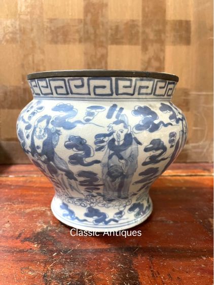 กระโถน ลายคราม ลายแปดเซียน เก่าสะสม