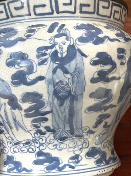 กระโถน ลายคราม ลายแปดเซียน เก่าสะสม รูปที่ 11