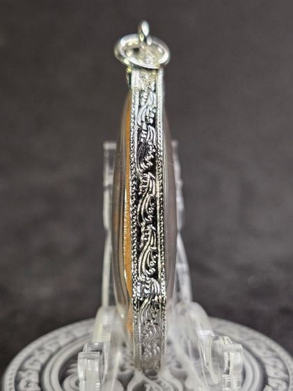 พระผงดินเผา ท้าวเวสสุวรรณ รุ่นไตรภาคี เศรษฐีแสนล้าน เนื้อดินแดง รูปที่ 4