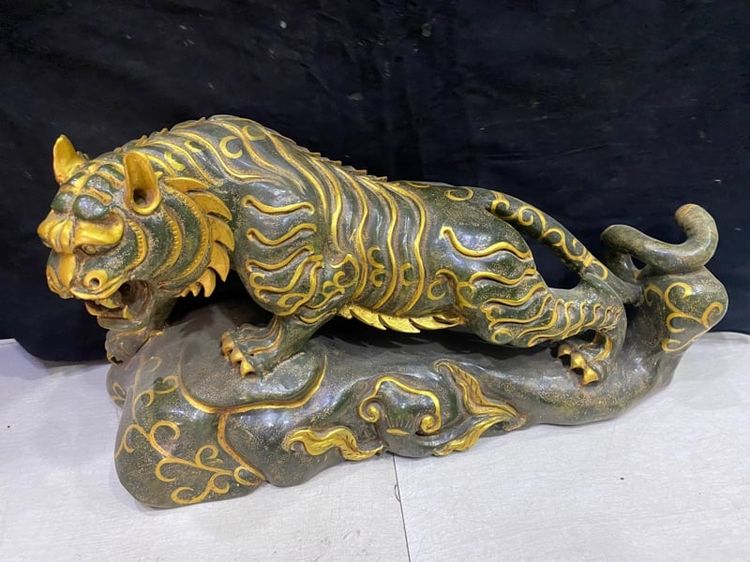 เสือมงคลหินแกะโบราณ