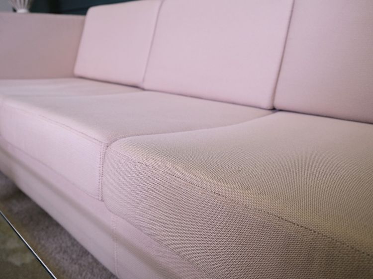 ชุดโซฟารับแขก 3+1+1 เบาะผ้า โครงไม้ ขาเหล็ก สีครีม รูปที่ 8