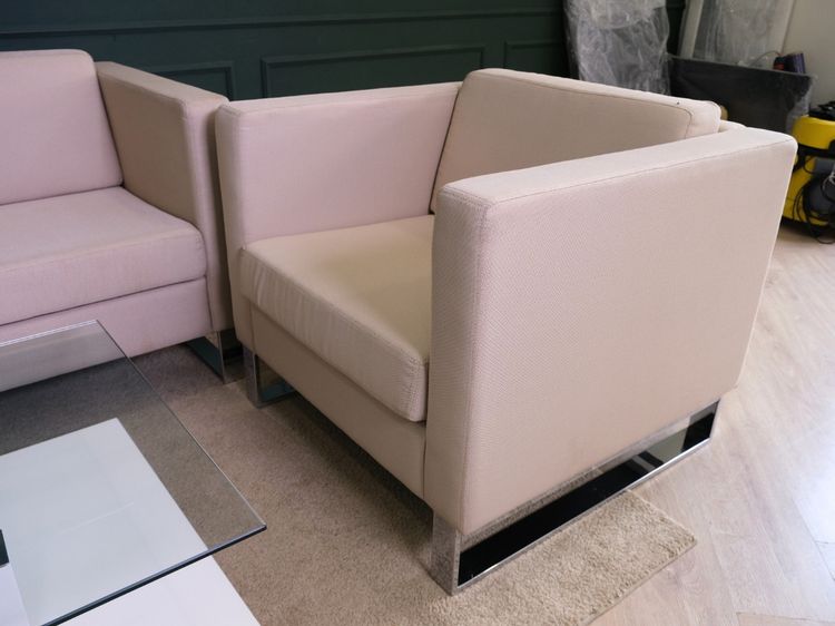 ชุดโซฟารับแขก 3+1+1 เบาะผ้า โครงไม้ ขาเหล็ก สีครีม รูปที่ 5