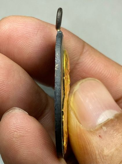 เหรียญห่วงเชื่อมหลวงปู่ทิม ลงยาหน้ากากทอง รูปที่ 4