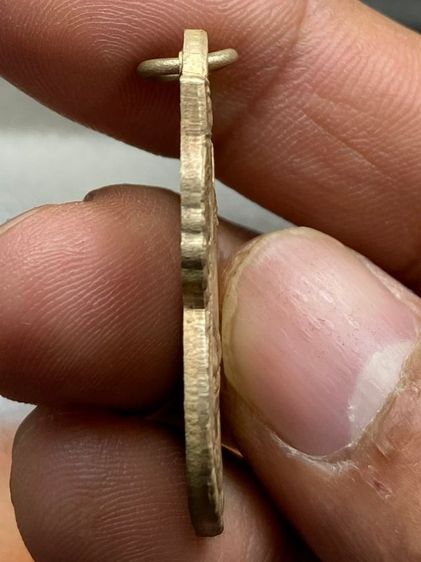 เหรียญหลวงพ่อเพชร พร้อมกล่อง รูปที่ 4