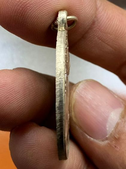 เหรียญหลวงพ่อกวย พร้อมกล่อง รูปที่ 4