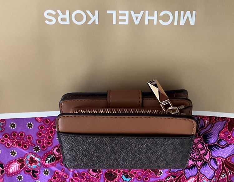 กระเป๋าสตางค์ MICHAEL KORS  รุ่น Mercer  รูปที่ 8