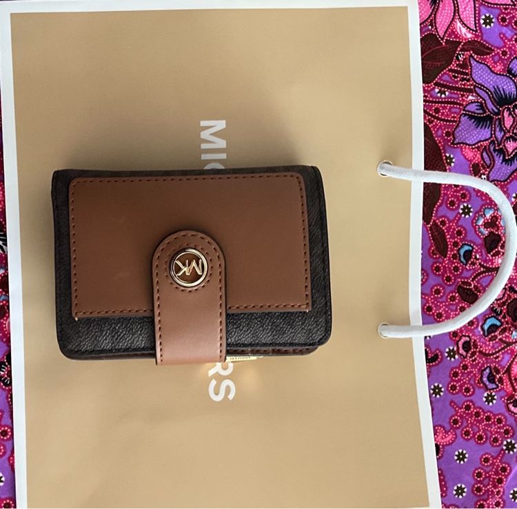 กระเป๋าสตางค์ MICHAEL KORS  รุ่น Mercer  รูปที่ 6