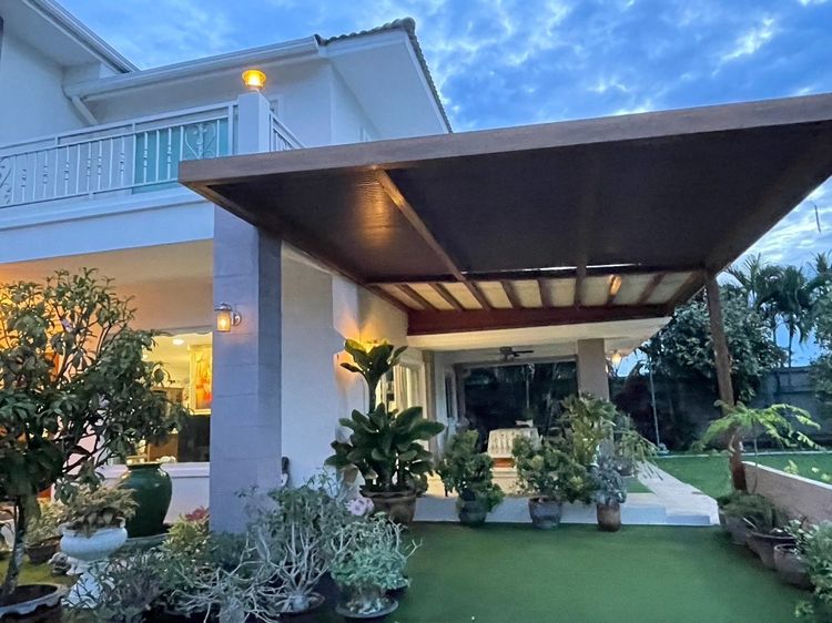 ขายบ้านด่วน อ.หัวหิน ประจวบคีรีขันธ์ พื้นที่ 1 ไร่ ราคา 29 ลบ. ( มีพื้นที่สวนอีก 1 ไร่หากซื้อด้วย ราคา 35 ลบ. ) สนใจติดต่อ คุณปุ้ย 08-9920