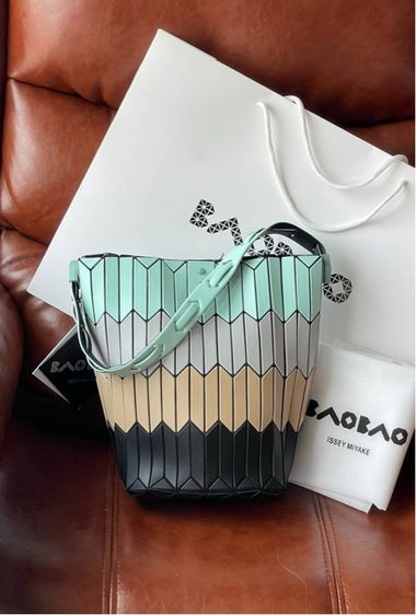 BAO BAO Bucket Bag ( 2 ขนาด ) รูปที่ 2