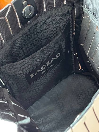 BAO BAO Bucket Bag ( 2 ขนาด ) รูปที่ 13