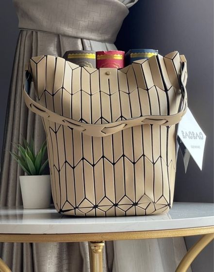 หญิง หลากสี BAO BAO Bucket Bag ( 2 ขนาด )