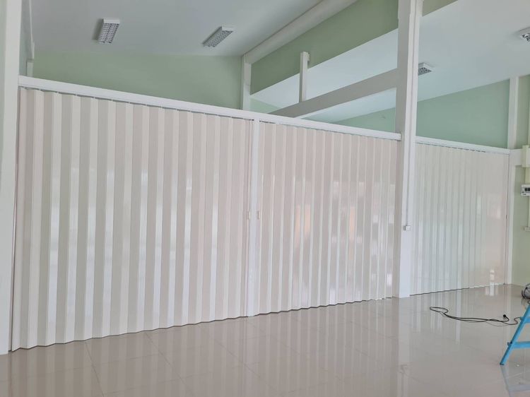 ม่านม้วน มู่ลี่ ม่านปรับแสง ผ้าม่าน วอลล์ พรม ฟิล์มกรองแสง 0811655551 รูปที่ 6