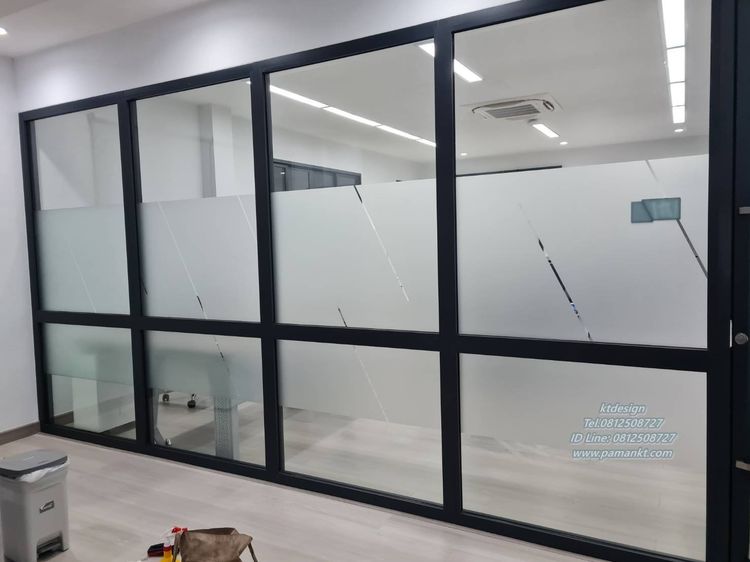 ม่านม้วน มู่ลี่ ม่านปรับแสง ผ้าม่าน วอลล์ พรม ฟิล์มกรองแสง 0811655551 รูปที่ 17