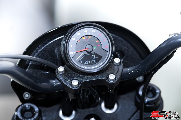 HARLEY DAVIDSON SOFTAIL LOW RIDER S 117 สี Vivid Black ปี2023 มือเดียว วิ่ง 7,000km ไมล์แท้ รถสวยมากไม่มีชนไม่มีล้ม ราคาเล้าใจ รูปที่ 4