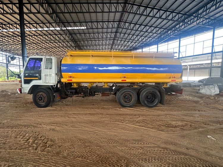 รถบรรทุก10ล้อพร้อมแทงค์ รูปที่ 2