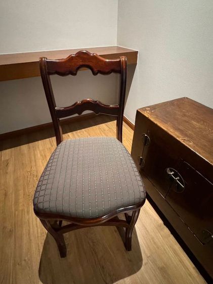 โต๊ะ ชั้นวางของ ตู้เก็บของ โต๊ะอาหาร งานไม้ รูปที่ 8