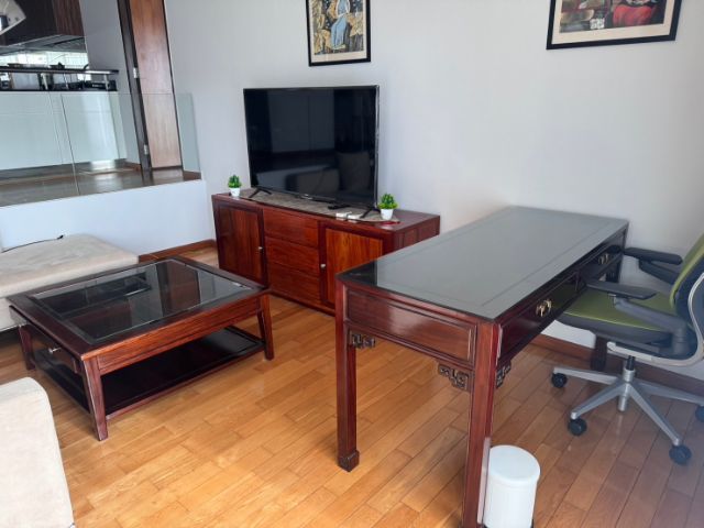 โต๊ะ ชั้นวางของ ตู้เก็บของ โต๊ะอาหาร งานไม้ รูปที่ 15