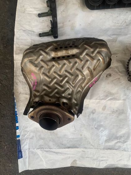 Toyota Altis ปี 03 เครื่อง zz อุปกรณ์ข้างเครื่อง ทุกชนิด สนใจสอบถามเพิ่มเติมได้ครับ รูปที่ 4