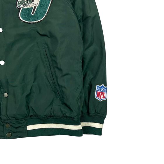 เสื้อแจ็คแก็ค NEW YORK JETS งานปักทั้งตัว แท้ 💯 size L วัดจริงขนาดอก 23.5 ยาว 26.5 สภาพใหม่มาก ตัดเย็บดีมากดีเทลดี ทรงสวย มีซัปใน หายากครับ รูปที่ 3