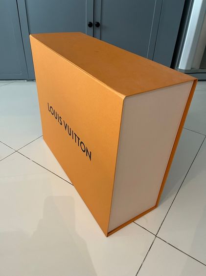 กล่องกระดาษแม่เหล็ก Louis Vuitton แท้ ขนาดใหญ่ รูปที่ 14