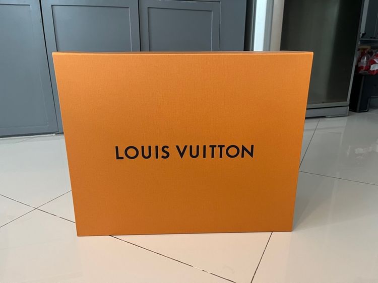 กล่องกระดาษแม่เหล็ก Louis Vuitton แท้ ขนาดใหญ่ รูปที่ 13
