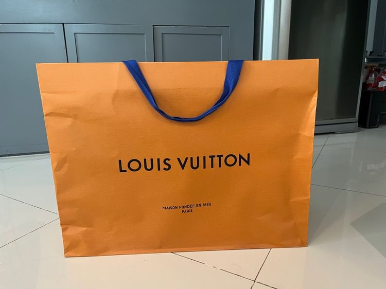 กล่องกระดาษแม่เหล็ก Louis Vuitton แท้ ขนาดใหญ่ รูปที่ 12