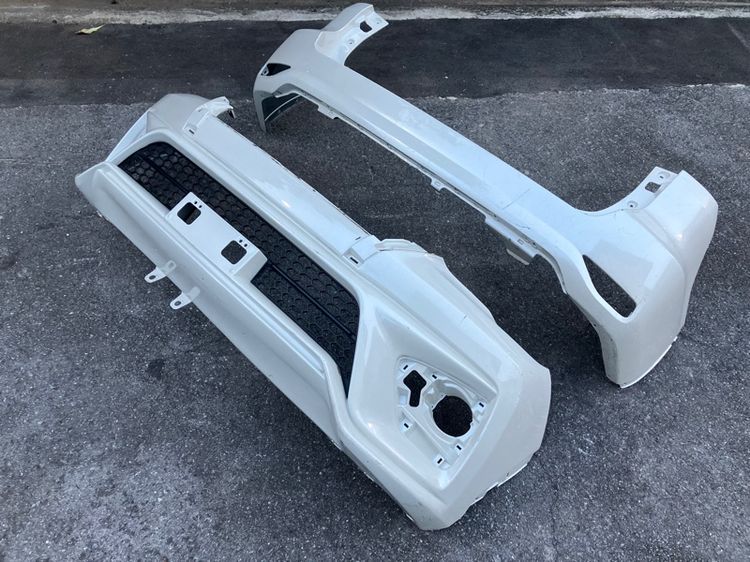 กันชนหน้า หลัง Toyota Fortuner รุ่น TRD 2015 2016 2017 2018 2019 2020 ของแท้มือสอง รูปที่ 16