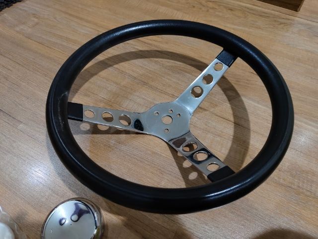 พวงมาลัย Mooneyes สภาพสวย สำหรับคนชอบแนวนี้ครับ