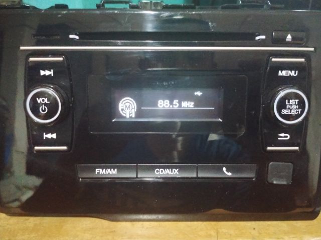 วิทยุเดิมแท้ถอดฮอนด้าแจ๊สปี16 รูปที่ 2
