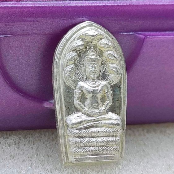 พระนาคปรกใบมะขาม เนื้อเงิน รุ่นเสาร์ ๕ ปี วัดระฆังโฆสิตาราม พ.ศ.2539 พร้อมตลับเดิม รูปที่ 2