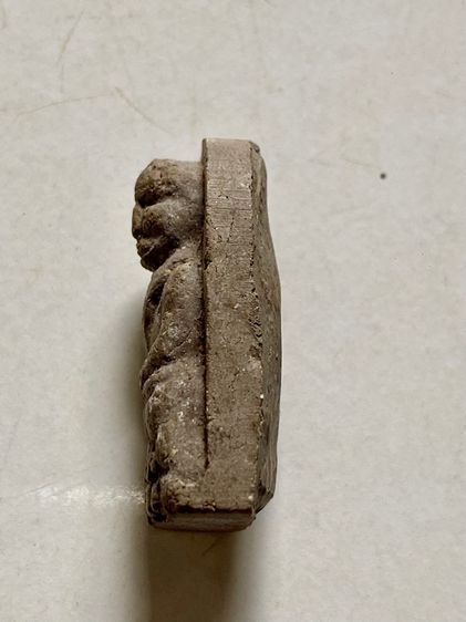 หลวงปู่ทวดพิมพ์พระรอด รุ่นพระเจ้าห้าพระองค์ ปี 2542 หลวงปู่หมุนวัดบ้านจานปลุกเสก เนื้อผสมว่านพุทธคุณ รูปที่ 3