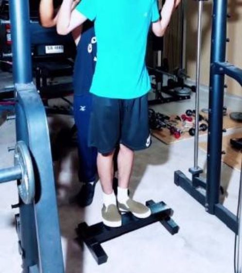 CALF RAISE BLOCK บล็อกเล่นน่อง
