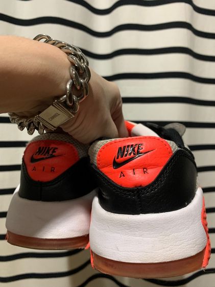 Fashionable Nike Air Max Excee Sneakers ซื้อจากญี่ปุ่น เบา ใส่เดินได้ทั้งวัน ออกกำลังกาย ได้ สภาพดี ใส่ได้ยาวๆ   รุ่นยอดฮิตตลอดกาล    รูปที่ 3