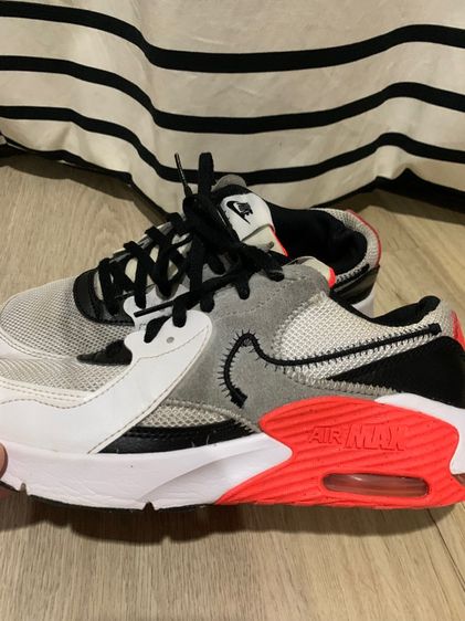 Fashionable Nike Air Max Excee Sneakers ซื้อจากญี่ปุ่น เบา ใส่เดินได้ทั้งวัน ออกกำลังกาย ได้ สภาพดี ใส่ได้ยาวๆ   รุ่นยอดฮิตตลอดกาล    รูปที่ 11