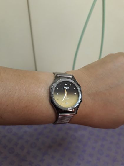 นาฬิกาข้อมือผู้หญิง แบรนด์ ginque แท้ 100 เปอร์เซ็นต์ สภาพสวย ใช้งานน้อย เดินปกติพร้อมใช้งาน งานสะสมแม่ค้า ดูแลรักษาดี รูปที่ 7